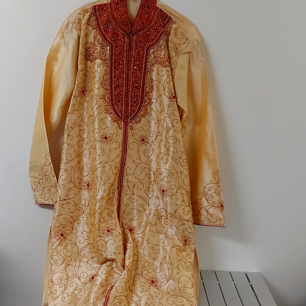 Men's High quality and jewelled fancy Kurta (Wedding quality)